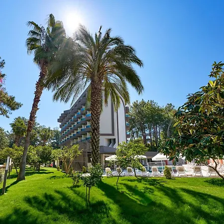 Annabella Park 4*