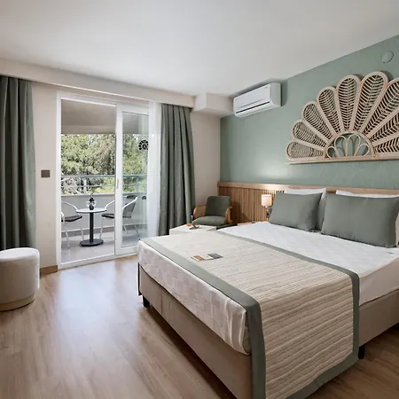 Annabella Park 4*