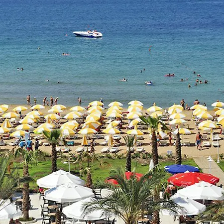 Annabella Park فندق