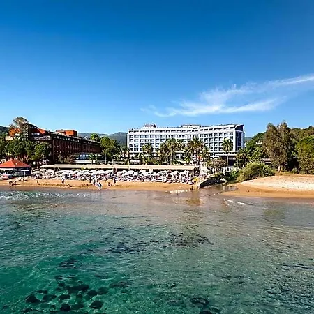Annabella Park 4*