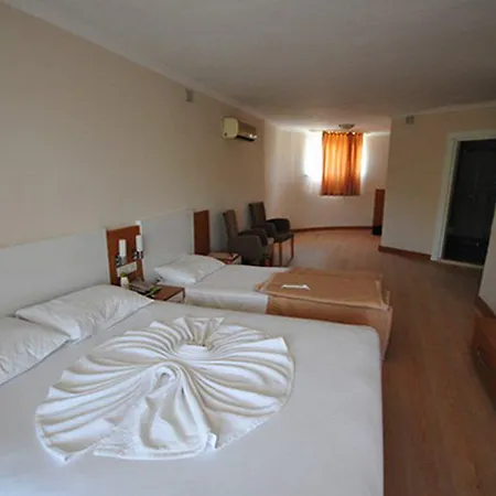 Annabella Park Hotel