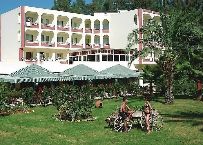 Annabella Park 4*